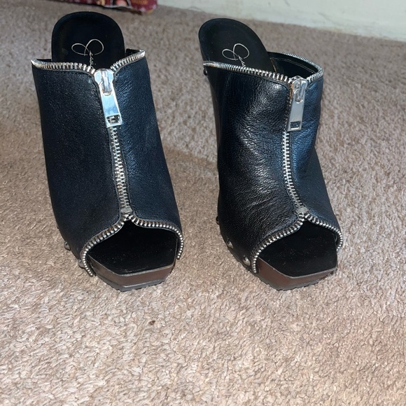 Jessica Simpson heels - Picture 3 of 3